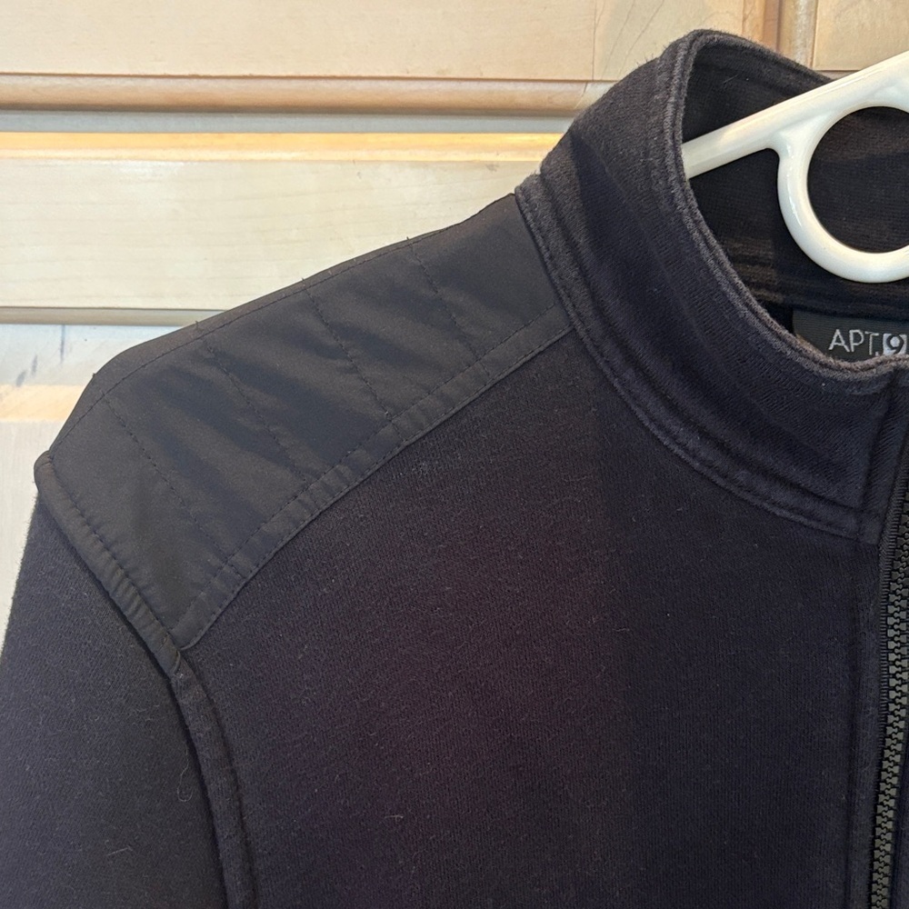 Apt 9 Classic Black Zip-Up Sweatshirt Men’s Medium with Pockets. - Picture 6 of 13